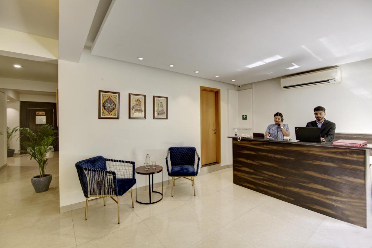 Saltstayz Select - Galleria Market & Golf Course Road Gurgaon Zewnętrze zdjęcie